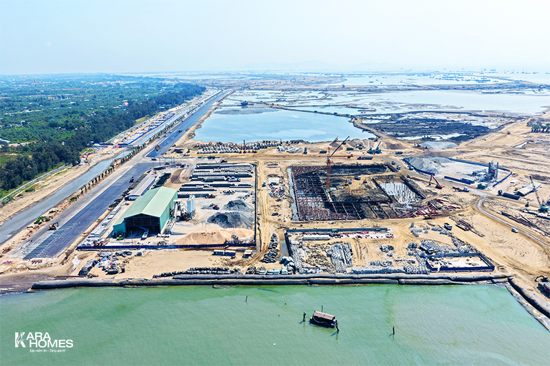 Khu vực thấp tầng và nhiều tiện ích đã hoàn tất móng, cọc