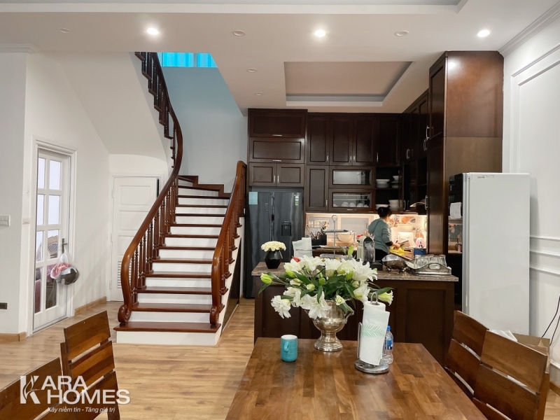 Bán biệt thự tiểu khu Hoa Anh Đào nội thất hiện đại tại KĐT Vinhomes Riverside