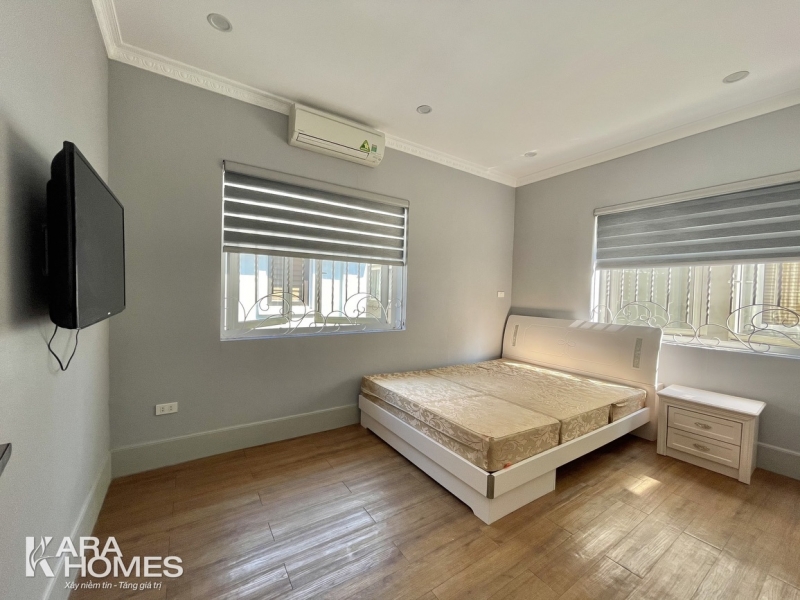 Bán biệt thự song lập Anh Đào hướng Tây Bắc đủ đồ đẹp tại KĐT Vinhomes Riverside