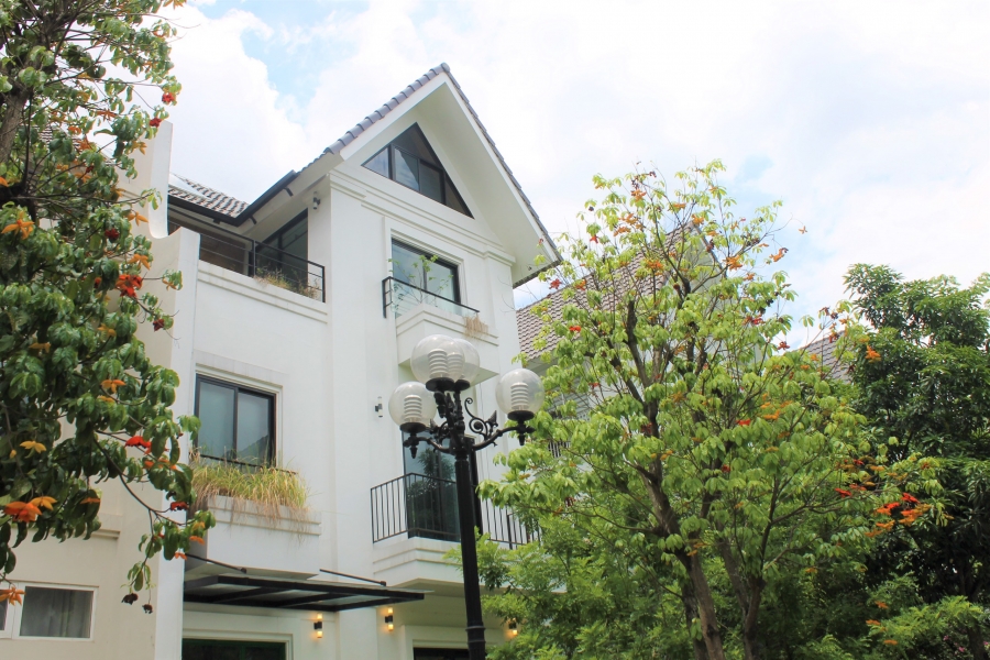 Bán biệt thự Song Lập khu anh đào tại Vinhomes Riveside