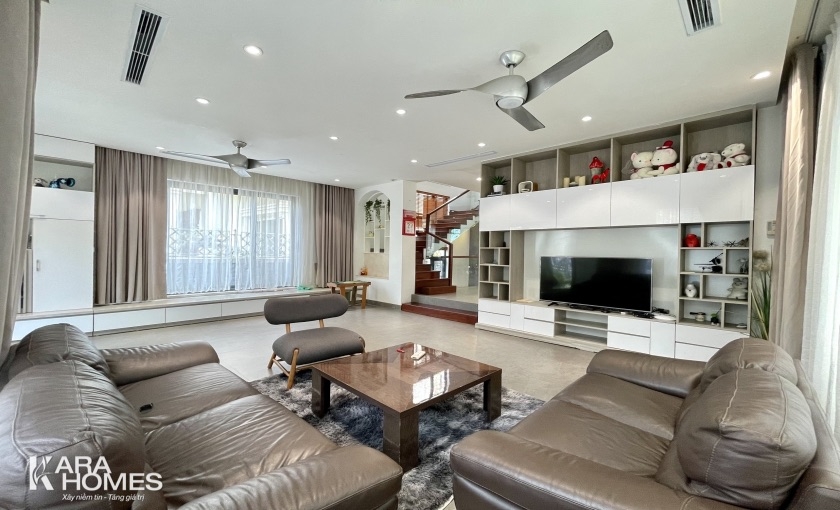 Biệt thự Đơn Lập Vinhomes Riverside có  nội thất nhập khẩu