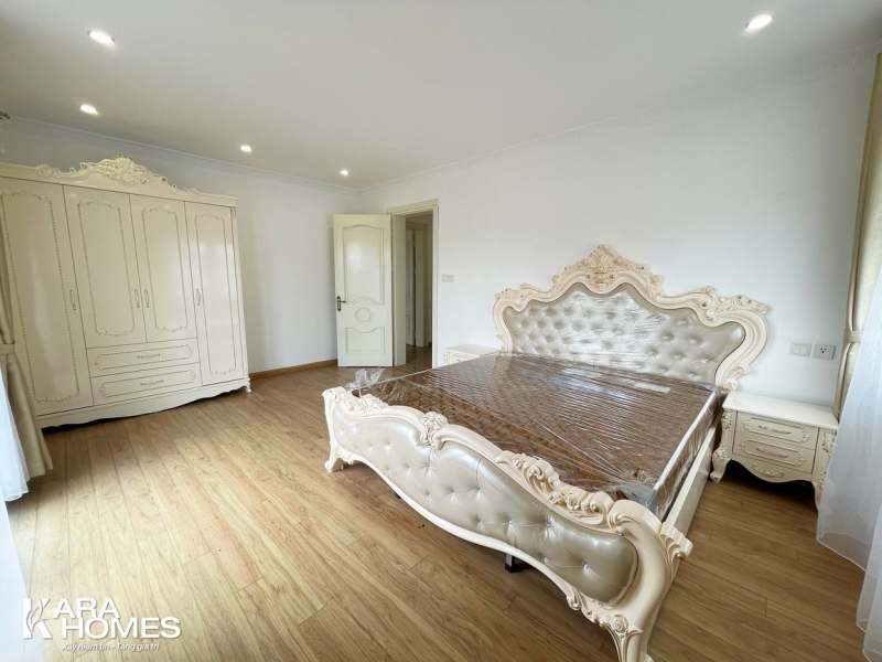 Cho thuê biệt thự đơn lập vừa hoàn thiện đủ đồ tiểu khu Hoa Phượng KĐT Vinhomes Riverside, Long biên