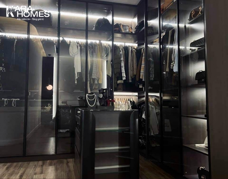 Cho thuê biệt thự song lập Sao Biển SB25-10 gần hồ lớn trung tâm, đã hoàn thiện nội thất