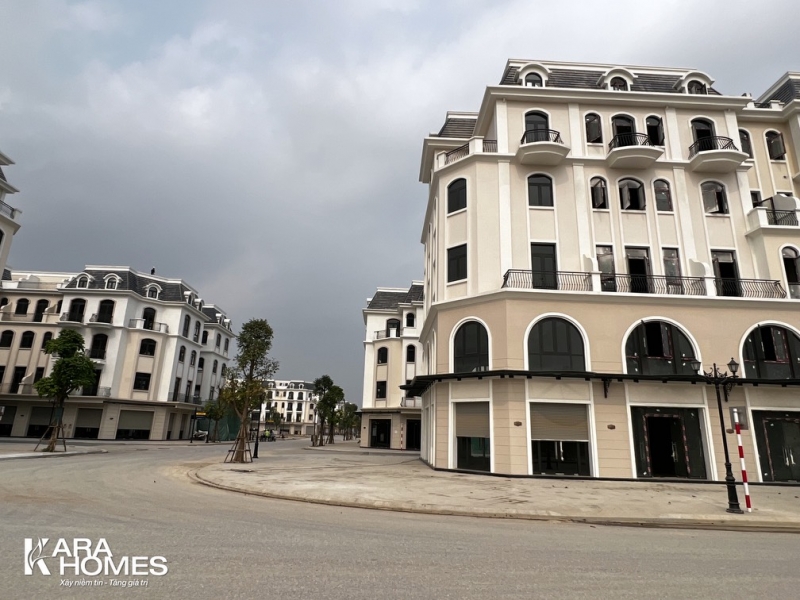 Cho thuê căn Shophouse Góc Sao Biển SB-261, 03 mặt tiền, gần cụm 9 toà chung cư, công viên, nhà để xe 05 tầng nổi