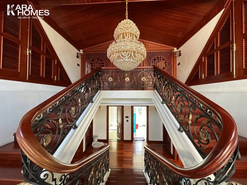 Bán biệt thự Đơn Lập Hoa Sữa 6, Vinhomes Riverside hoàn thiện nội thất nhập khẩu